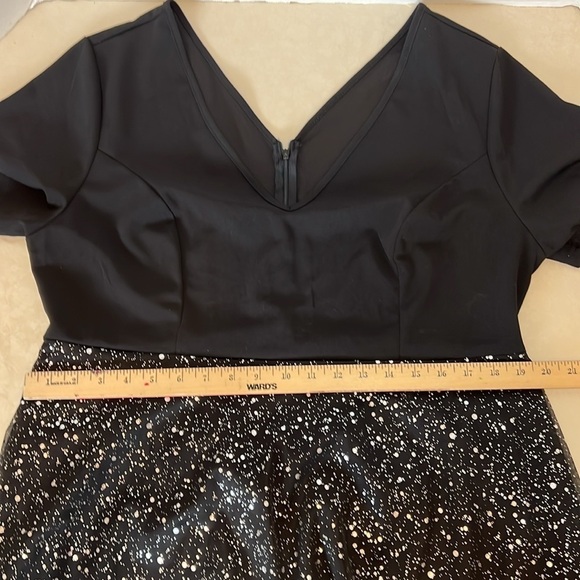 Earo 2XL Black A-line Zipper Dress - Picture 5 of 8